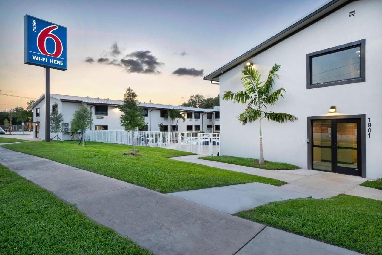 Motel 6-Fort Lauderdale, Fl Extérieur photo