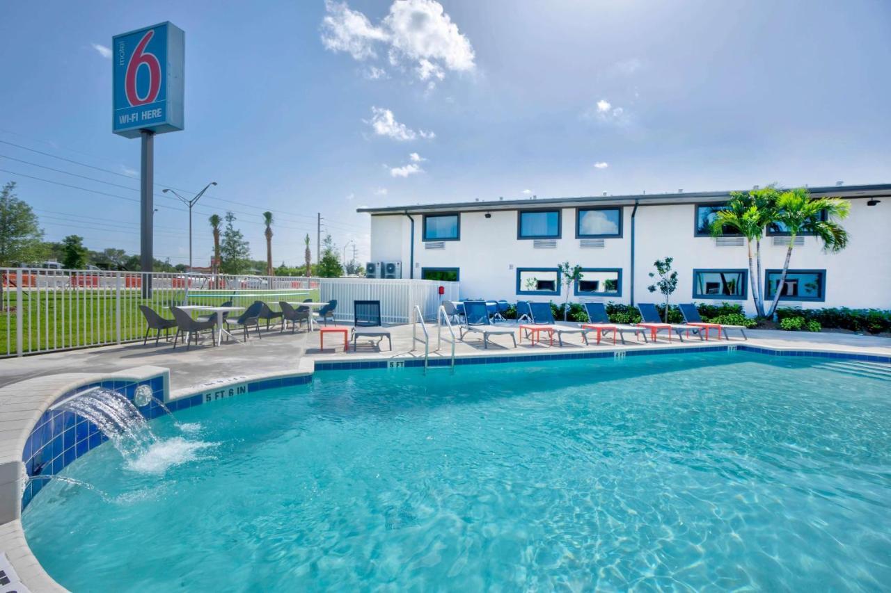 Motel 6-Fort Lauderdale, Fl Extérieur photo