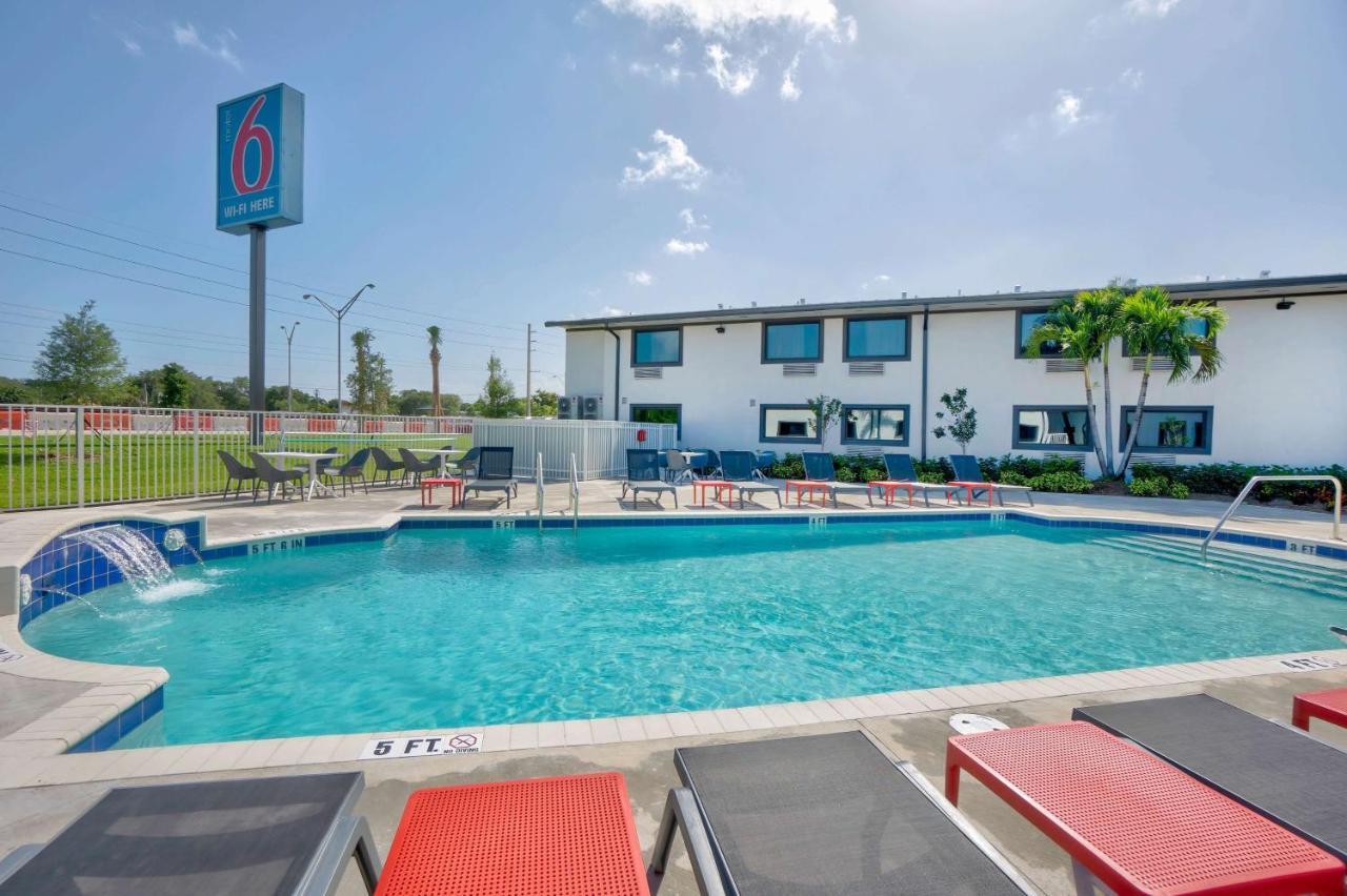 Motel 6-Fort Lauderdale, Fl Extérieur photo