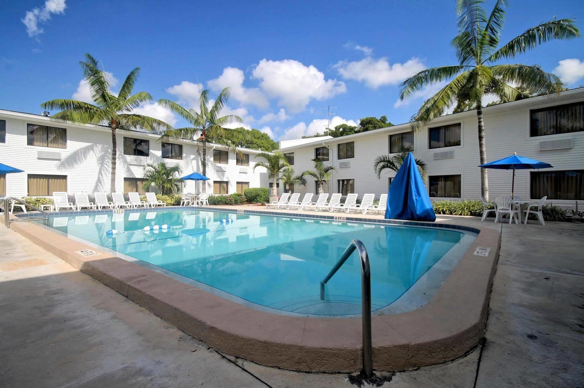 Motel 6-Fort Lauderdale, Fl Extérieur photo