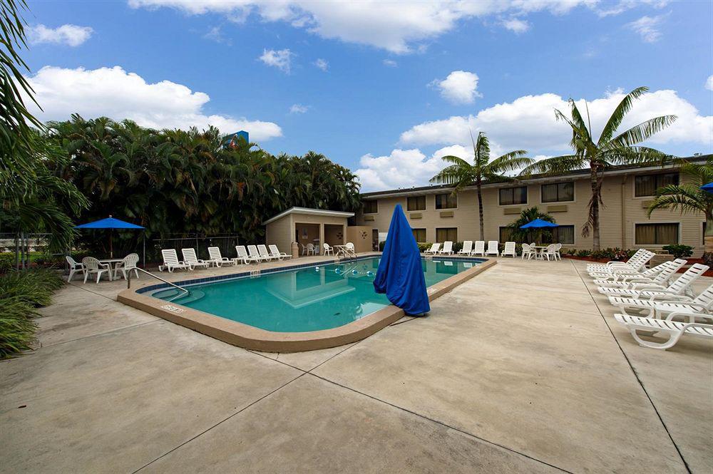 Motel 6-Fort Lauderdale, Fl Extérieur photo